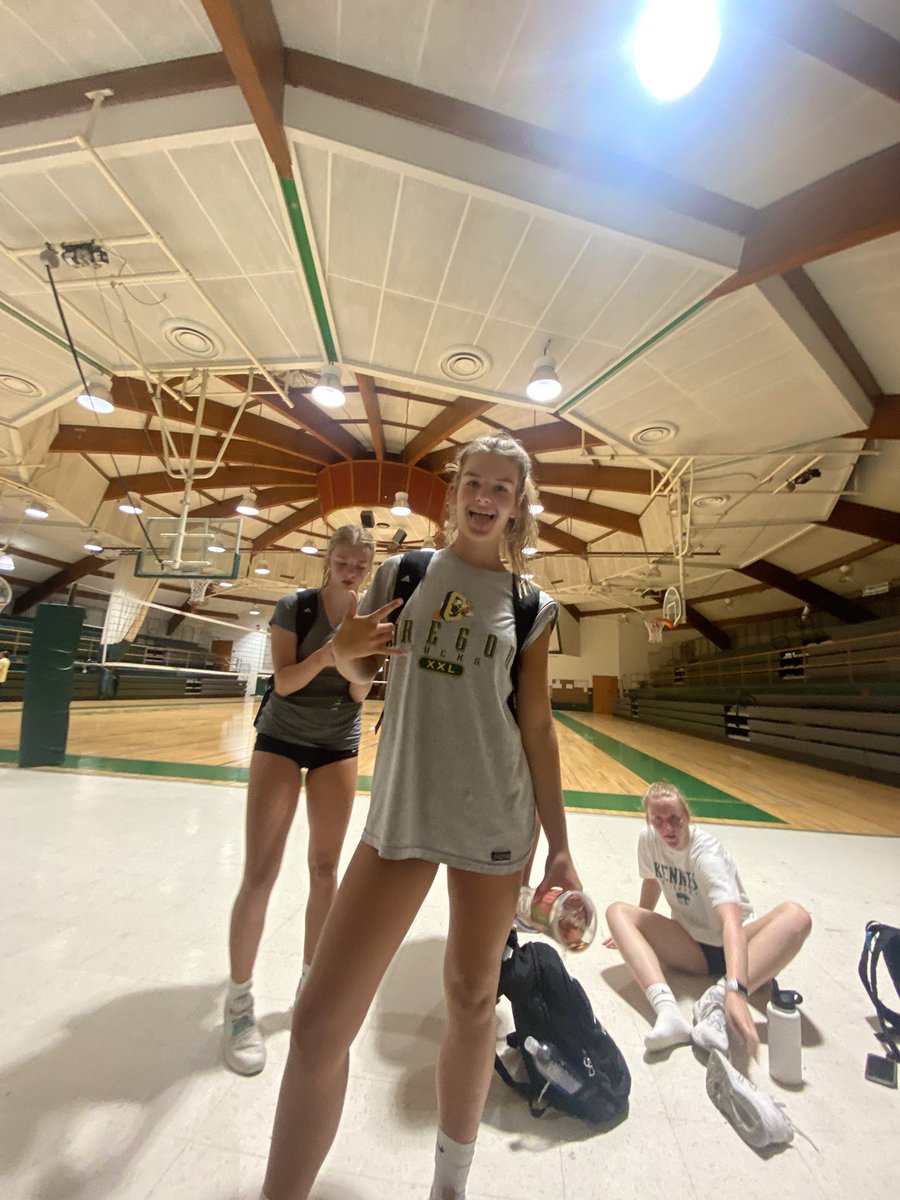 JFK VBALL SQUAD tweet media