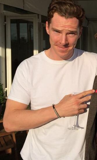 benedicumberba's tweet photo. Voltei!!!!
#BenedictCumberbatch https://t.co/HjWgUkC7V5