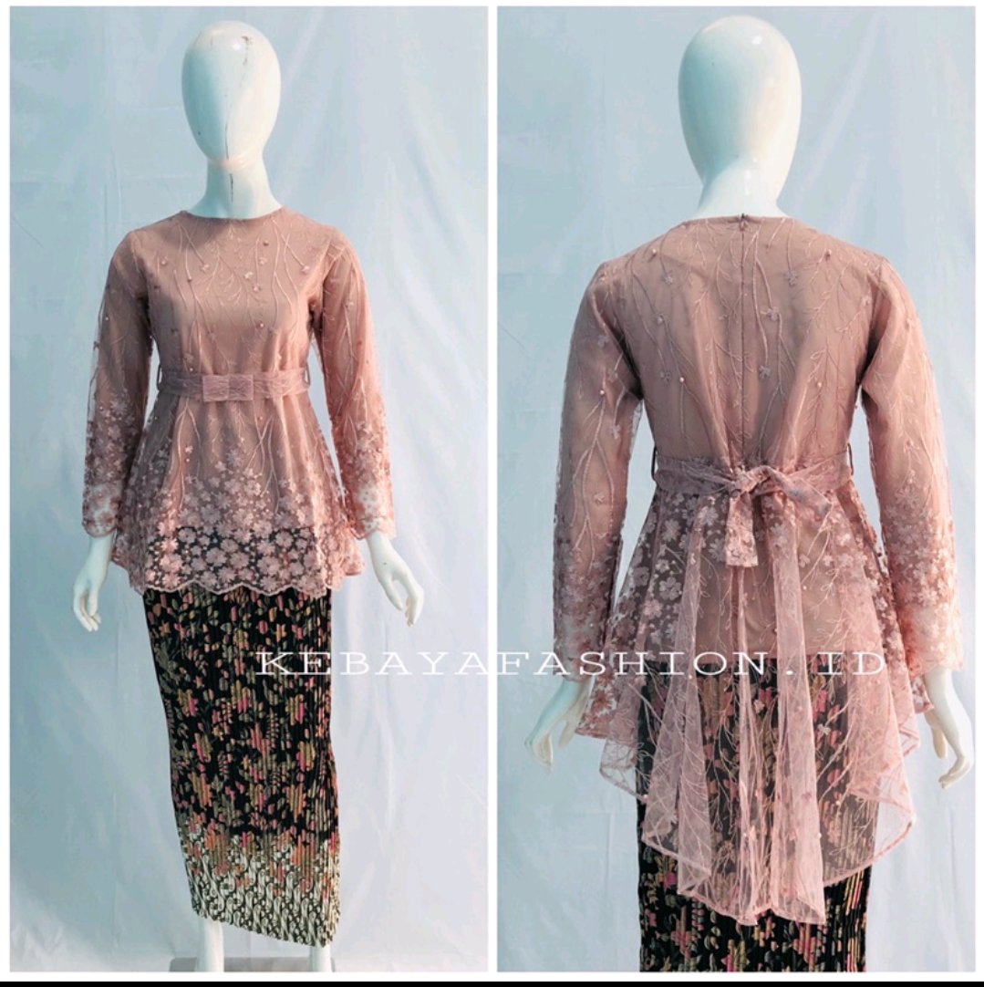 rekomen_'s tweet photo. Kebaya Modern Stelan Kebaya Brukat Set

⭐4.9
💵potongan 35% Rp52.000 - Rp117.000
🔗https://t.co/w2K3QHYbdW https://t.co/8eaxN1vBbN