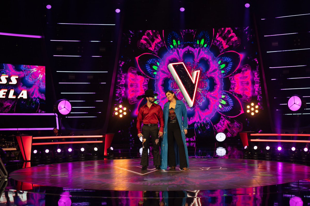 yuritaflowers's tweet photo. Una de las grandes cosas que me llevo de @LaVozTvAzteca es la hermosa amistad con  @JossFavela , mejor conocido como Josselito.
#AlmaEnamorada https://t.co/w4zYPHvAIJ