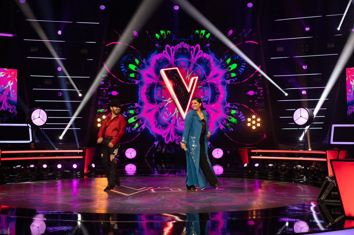 yuritaflowers's tweet photo. Una de las grandes cosas que me llevo de @LaVozTvAzteca es la hermosa amistad con  @JossFavela , mejor conocido como Josselito.
#AlmaEnamorada https://t.co/w4zYPHvAIJ
