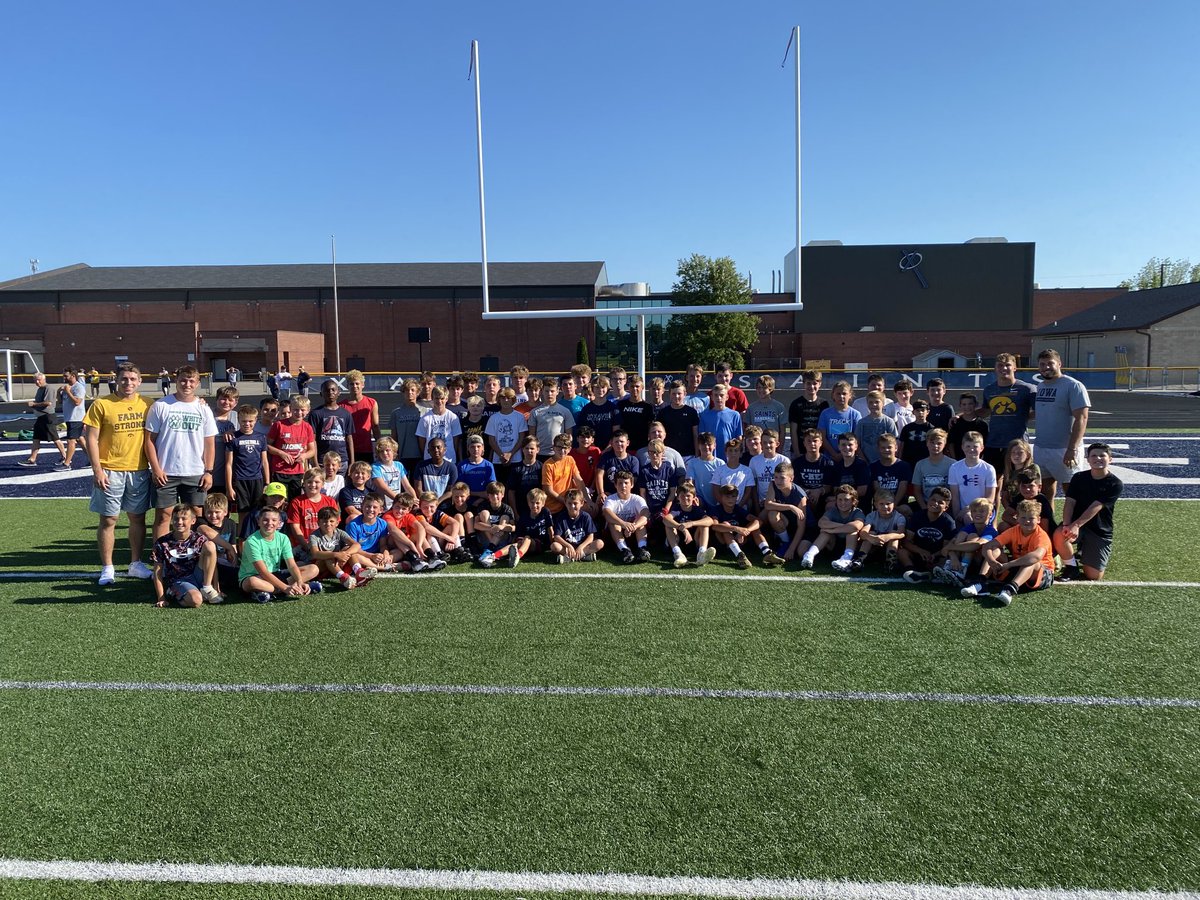CRXavierFB's tweet photo. Thanks to Xavier alum and current Hawkeyes Quinn Schulte, Jaxon Rexroth, Ethan Hurkett and NW MO St Jakob Forslund for helping at first night of Future Saints camp! https://t.co/Jrgkff7kRL