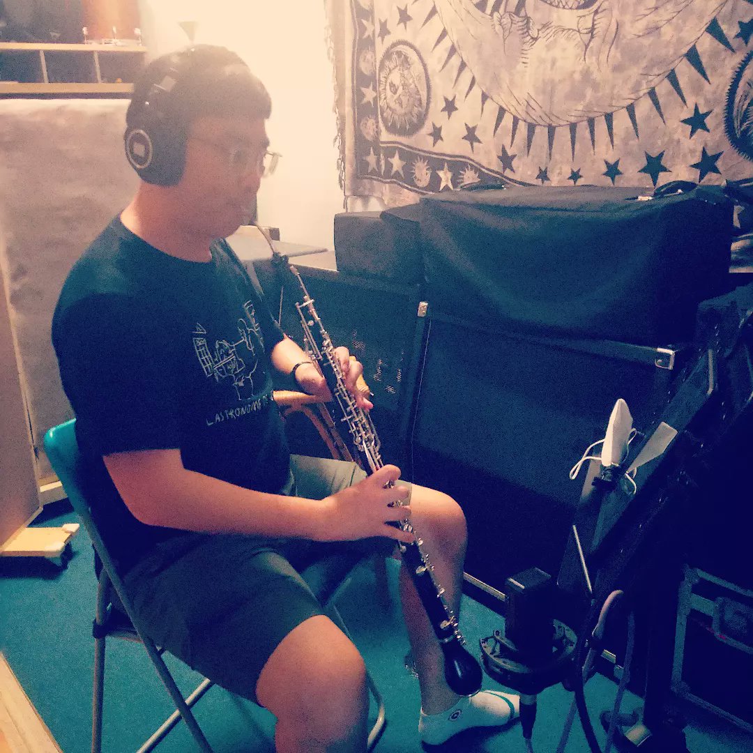 Mixboy2105's tweet photo. First session after holiday break. Recording cor anglais with #HowardNg for @emmett_i_band with @IzuanShah.
producing. Using a @LewittAudio
#440pure @USAudioTechnica
#ATHM50X
#Studio2105 #DirectAccess #MixStream #recordingstudio https://t.co/ud0Dah5aHq