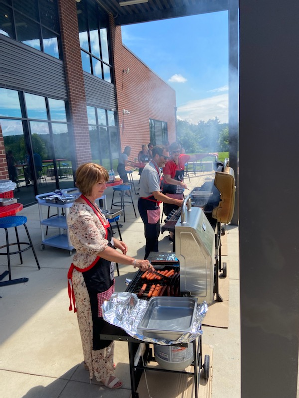 jim_angelo_1969's tweet photo. With HR &amp; Finance Directors serving those who serve @fcpsk12 Ss, Ts &amp; families. Love the tradition. Meaningful &amp; fun! @FCMSPrincipal @sgross_jwhs @jaltendorf17 @ABMSPrincipal @RachelRinker1 @JSESprincipal @AndrewsShellyVA https://t.co/sDejcU0pyY