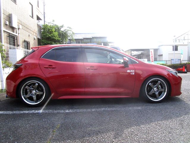 在庫あ新品 ヤフオク 4178 Zwe211 カローラスポーツ フェンダー左 低価高評価