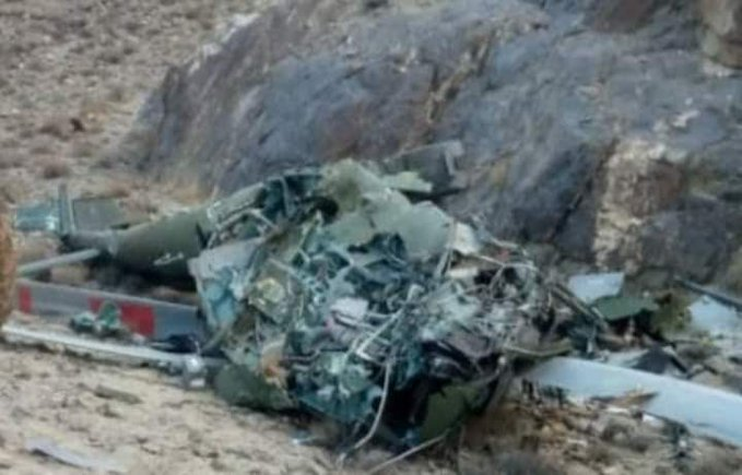 komal_attique's tweet photo. #ISPR
#Foreignfundingcase
#آج_سازش_نہیں_چلے_گی
#LieutenantGeneralSarfrazAli 
#helicopter

#بڈھاچور
#سی_پیک_کا_سوداگر
#عیاشیاں_ختم_کروبل_کم_کرو
#Commander12Corps 
#فارن_فنڈنگ_پر_سزا_دو 
Lieutenant General Sarfraz Ali is no more due to helicopter crash during flood relief process https://t.co/Ya5ttN3ylT