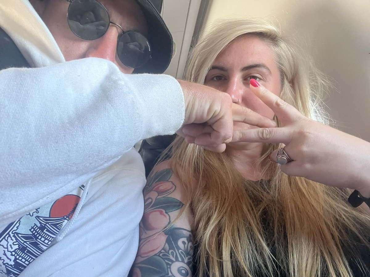 chaseybae_'s tweet photo. we made it to and from CT y’all https://t.co/TTEXYSopwg