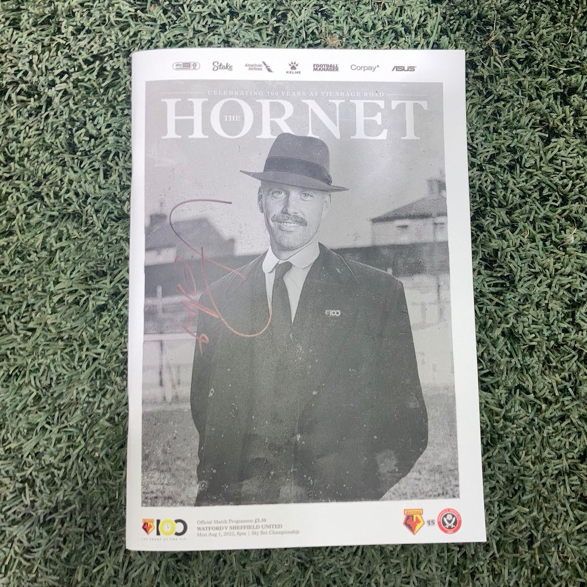 WD18 (@wd18fans) on Twitter photo GIVEAWAY! 🐝
WIN a programme signed by the match winner, <a href="/DeJesusofiicial/">João Pedro</a> 🇧🇷
To enter: RT + Follow us
Winner announced this Friday. Good luck!
#watfordfc GIVEAWAY! 🐝
WIN a programme signed by the match winner, <a href="/DeJesusofiicial/">João Pedro</a> 🇧🇷
To enter: RT + Follow us
Winner announced this Friday. Good luck!
#watfordfc