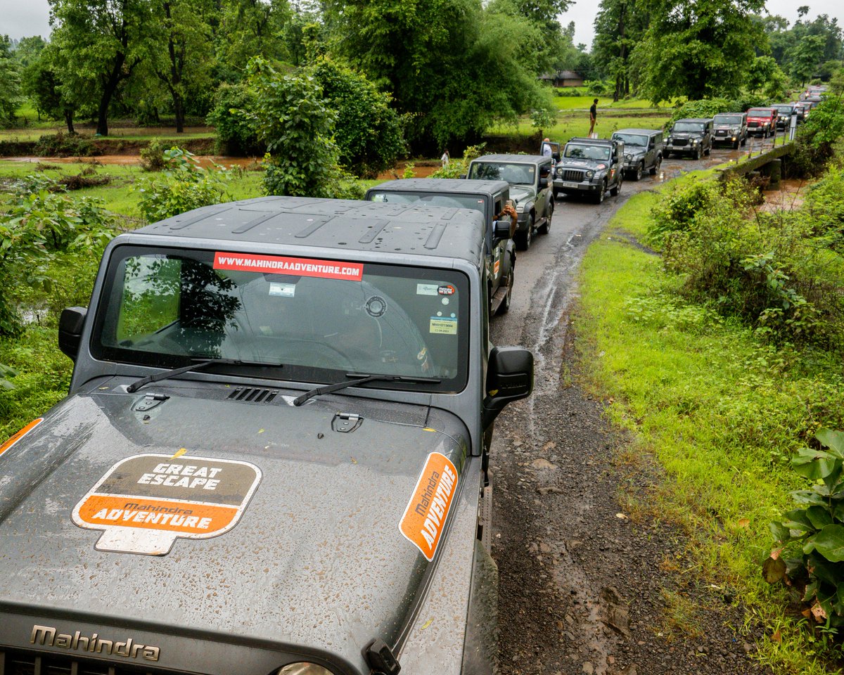 MahindraAdvntr's tweet photo. When the All-New Thar is in its natural habitat, the action is never-ending. That’s exactly what happened at #GreatEscape Surat. Don’t believe us? See it for yourself.
#MahindraAdventure #offroading #monsoon #traildrive #exploretheimpossible https://t.co/tt5m5Uq2Ku