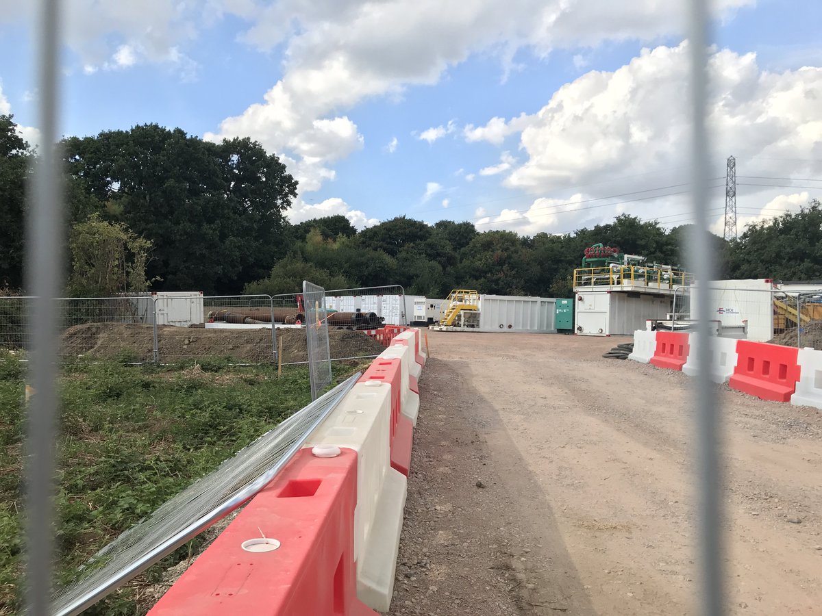 XrSouthEastUK's tweet image. HAPPENING NOW 👀
A group of climate activists have dug a tunnel and are disrupting the @exxonmobil aviation fuel pipeline works at Chertsey in #Surrey beside the #M25 to
#StopTheSLP

A thread 🧵