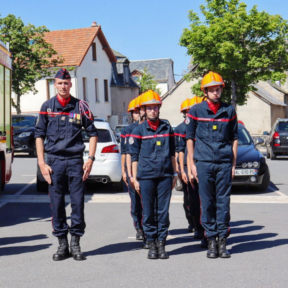 « Le succès est la somme de petits efforts, répétés jours après jours » 🔥

#jsp #jsphautelozere #jeunesapeurpompier #sdis48 #saintchelydapcher #lozere 
<a href="/48ddsis/">@DDSIS48</a> <a href="/sdislozere/">SDIS48</a> @GuesdonAlain @AllioneFNSPF <a href="/PompiersFR/">Pompiers de France</a>