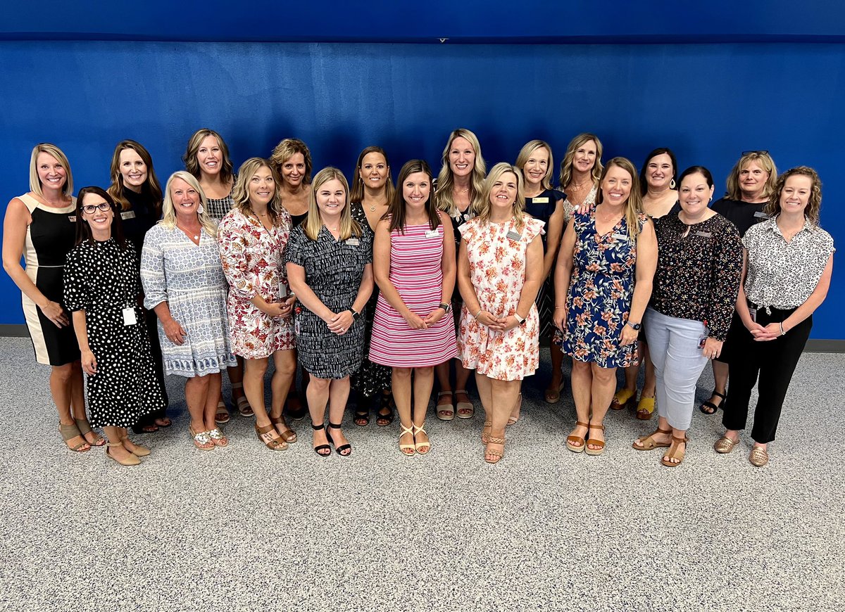 annaddison5's tweet photo. What a great day welcoming our new educators to Olathe! @olathenewed https://t.co/QLCT9gCAQ6