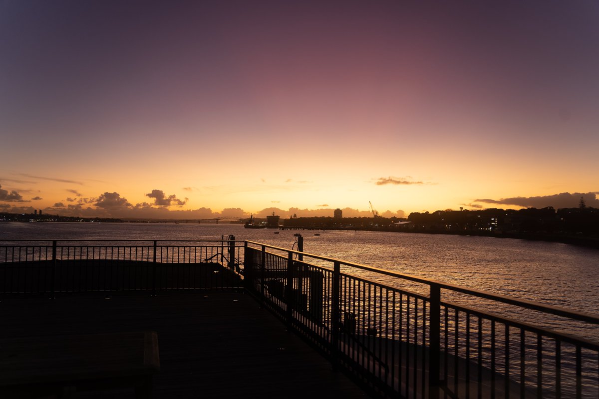 SunsetSnaps's tweet photo. RT @tadj0225: This is the sunset from the office.
Absolutely beautiful.
#Devonport #Auckland #NewZealand
#Photohraphy #SunsetPhotography #NZPhotography
#SonyImage #a7iii #SEL24105G
#夕焼け #カメラ好きと繋がりたい #写真好きな人と繋がりたい https://t.co/rTucHqbrHY