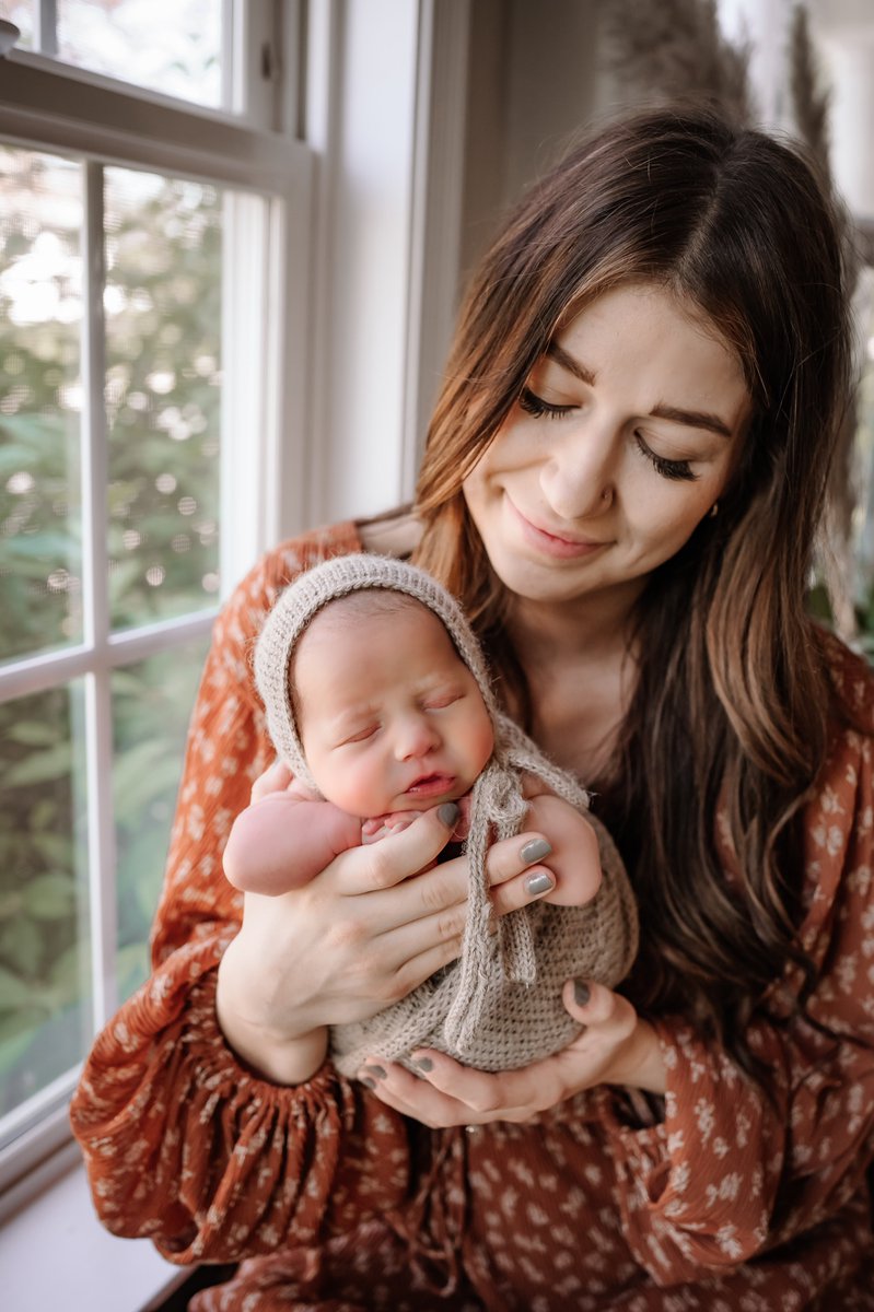 _molly_michelle's tweet photo. Hi, haven’t been on here in a minute. But what’s up? I had a baby https://t.co/XiBsxQgmxe