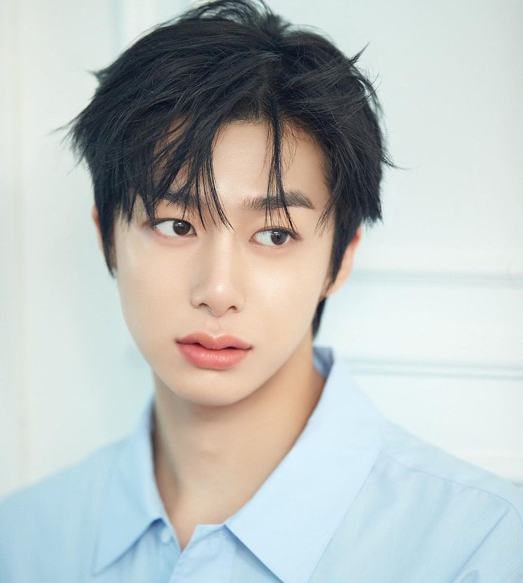 daeneart's tweet photo. Его губы 😍 

#HYUNGWON #monstax_samfeldt https://t.co/Nm985EAVRQ