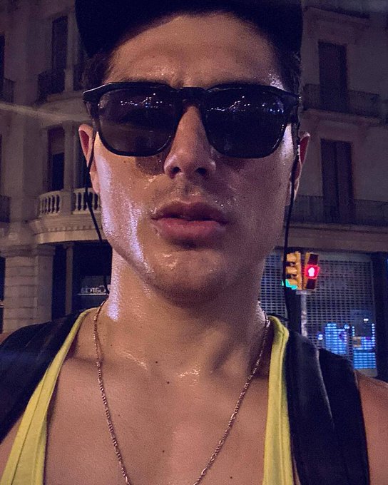 🎶 I Wear My Sunglasses At Night 🎶 https://t.co/oLqcqNTbFf https://t.co/ICj7rjTHTc<a href="/tag/lucasmen"class="tags"><span>#lucasmen</span></a>