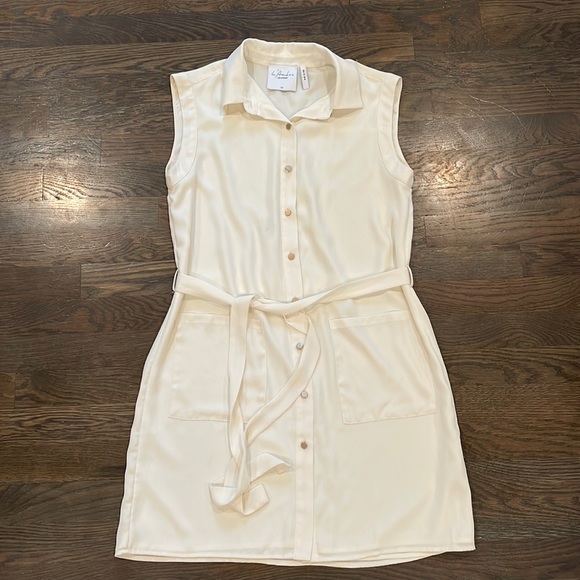 JanetSmithmodel's tweet image. So good I had to share! Check out all the items I'm loving on @Poshmarkapp #poshmark #fashion #style #shopmycloset #lillypulitzer #trixxi #lacademie: posh.mk/1sIRalpE9rb