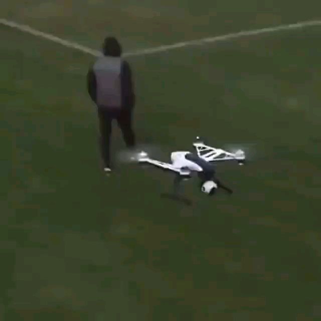 taxir_fly's tweet photo. Imagine you flying this drones ..🛩️

#droneshots #dronepilots #dronecamera #dronevideography https://t.co/Ki1rSJU8mf https://t.co/wVhFH1wB8D