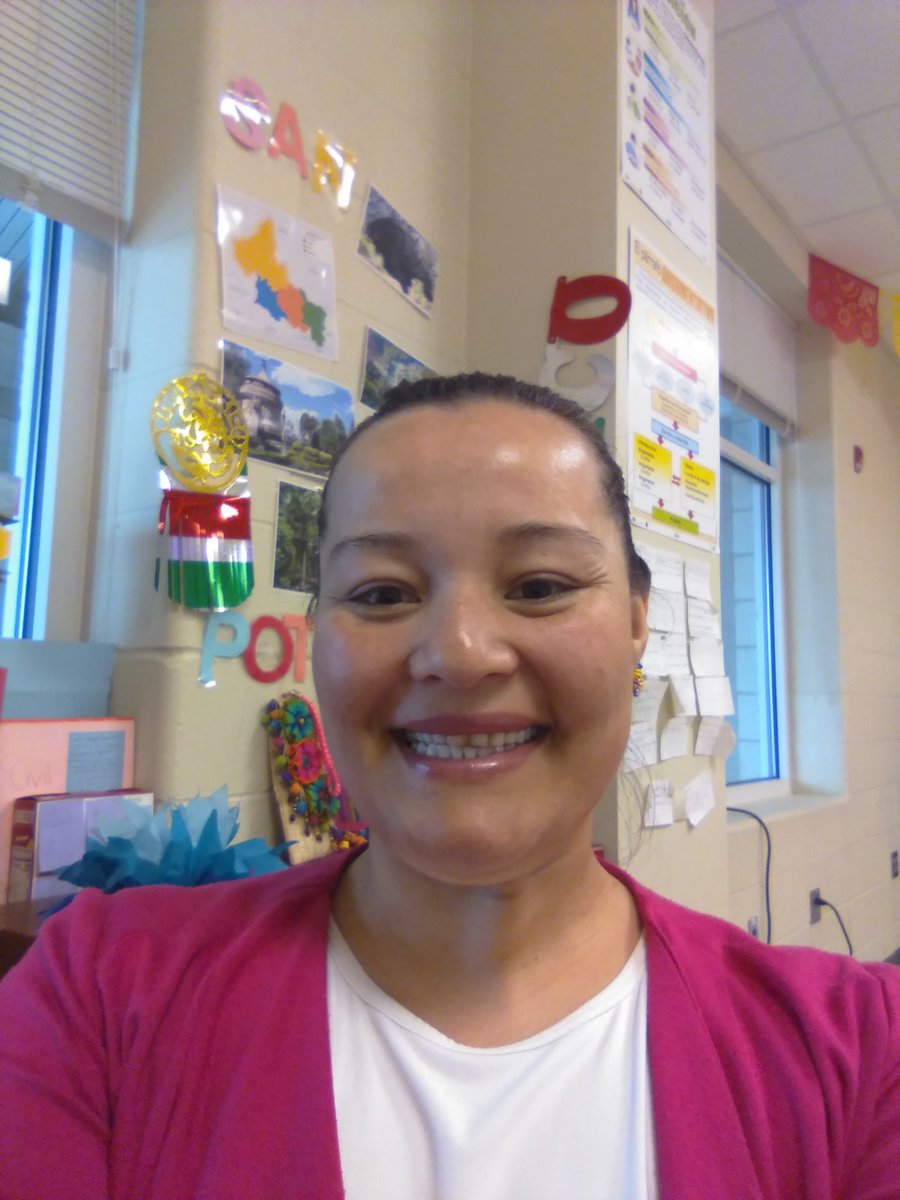 KarysMex's tweet photo. Exchanging life experiences to shape our world's future...
@ParticipateLrng  @ECAatState 
#CelebrateExchangeDay 
#UnitingOurWorld https://t.co/w24qwUkBCV