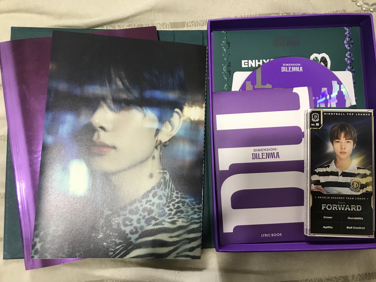 minguucart's tweet photo. DIMENSION:DILEMMA ODYSSEUS, SCYLLA, CHARYBDIS UNSEALED ALBUM &amp; BORDER:CARNIVAL UP VER
— complete inclu except for qr and pcs
— 200 ea https://t.co/bSBHN1FdpT