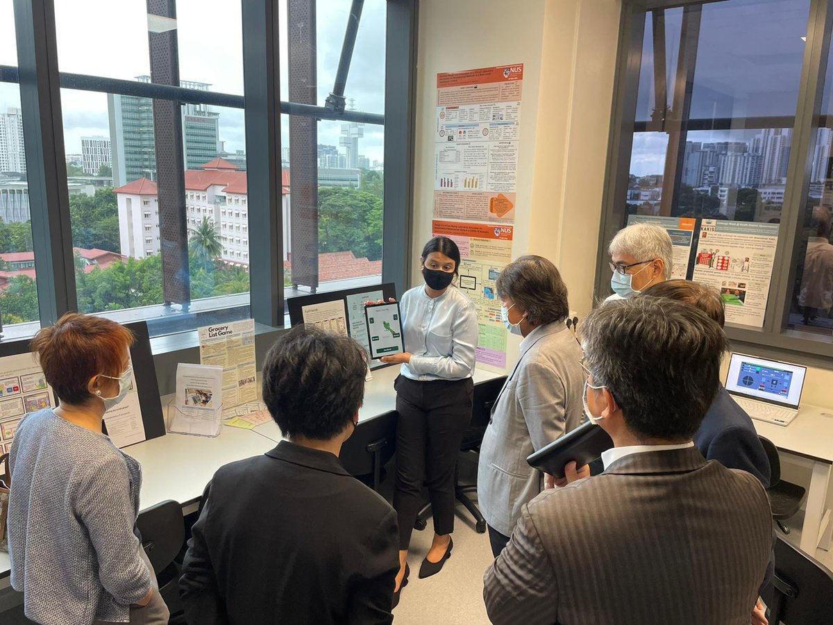 RayeYeow's tweet photo. Showcasing @BME_NUS research, #BioRobotics, #SeriousGames and #bGood, to senior management from Hermes-Epitek. Happy to hear about their strong interest in healthcare, #BME innovations and startups! #NUSCDE https://t.co/qrPAR9tUTn