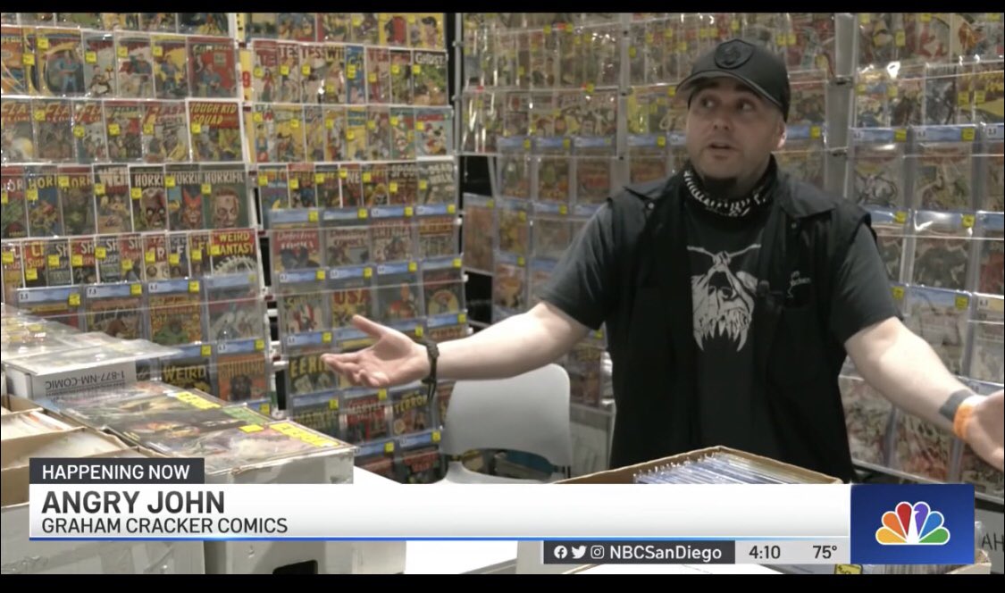 Angry_John's tweet photo. My life is ridiculous #SDCC #AngryJohn #grahamcrackerscomics https://t.co/DpGFkBZQeY
