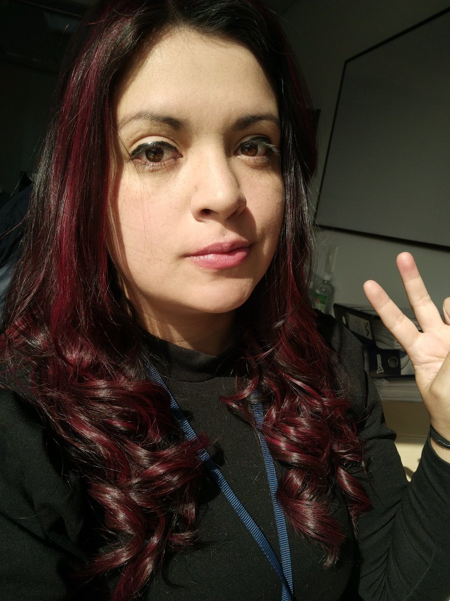 ViEightBrein's tweet photo. Hola :) New look! https://t.co/Po3bYoAcd5