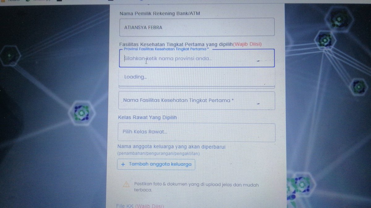AtiansyaFebra's tweet photo. @BPJSKesehatanRI rencana registrasi baru melalui pandawa, tp pada kolom isian itu hanya loading, sdh lebih 5mnt ditunggu ttp saja spt itu, udh direfresh tp ttp aja mengalami hal serupa https://t.co/Yzv8geBHLl