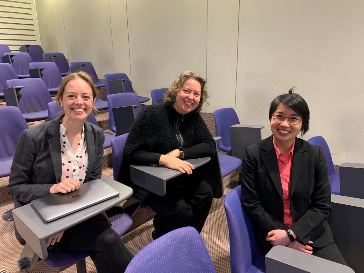 flindersbgl's tweet image. Congratulations to PJ Tan @CSIsocialimpact for being runner up in CBGL's Three Minute #PhD Thesis Competition 🙌🙌🙌

PJ presented on "Junk or Jewel: Content, Users and Sales Effectiveness of Supermarket Catalogues." 

Pictured in the 3MT comp and with supervisors Svetlana &amp;amp; Lucy