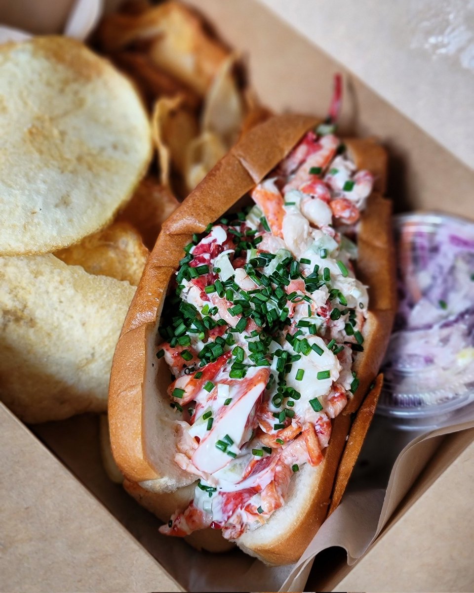 Best lobster roll e.v.e.r. from Woodhouse Fish Co. Not pictured, the most amazing onion rings I've had in years. Left me a happy girl with the #Lobster in my belly... ❤️😋