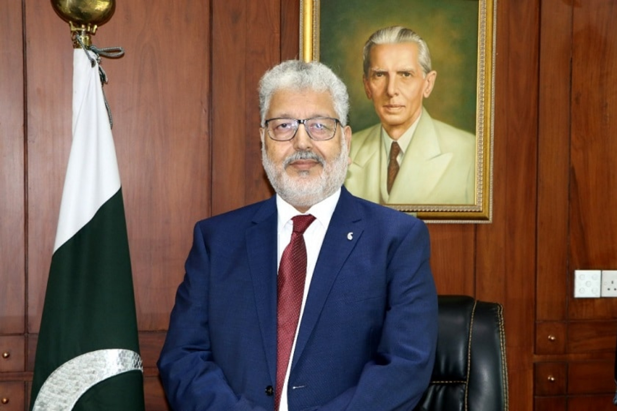 edutv_hec's tweet photo. Dr. Mukhtar Ahmed Assumes Charge as HEC Chairman
@hecpkofficial @smiukarachi @Riphah @Official_BU @SZABISTOFFICIAL @VUPakistan @nsuislamabad @UOGPK #edutv_hec https://t.co/wdgvSczcbk