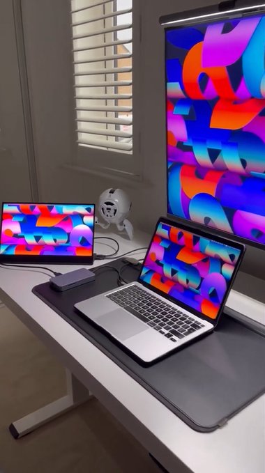 crowdket's tweet image. This is UPERFECT 4K touchscreen portable monitor💻, you can use it for gaming, designing, or whatever you want!!!
 shop now:bit.ly/3cRQcqR
#monitor #monitorscreen #travelers  #students  #Naomi  #IT #expert #uperfectmonitor  #tuesdayvibe #TuesdayMotivaton #bianca #braves