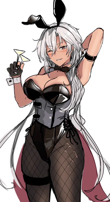#バニーの日 
(後半3枚は春先に描いたラフ。脱稿したら今月清書したい模様) 
