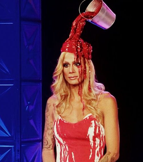 creouIa's tweet photo. will forever be one of my favorite looks frm raja https://t.co/sjVe4U2GtW