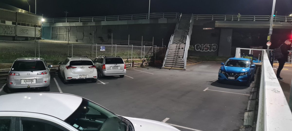 Let's try again. A mere four parks available at 6.30 this morning.  <a href="/WgtnCC/">Wellington City Council</a> <a href="/metlinkwgtn/">Metlink</a> would appreciate a response re supplementary parks whenever existing parks blocked off.  'Alternative transport' arrangements not an option for me #Wellington #publictransport #metlink