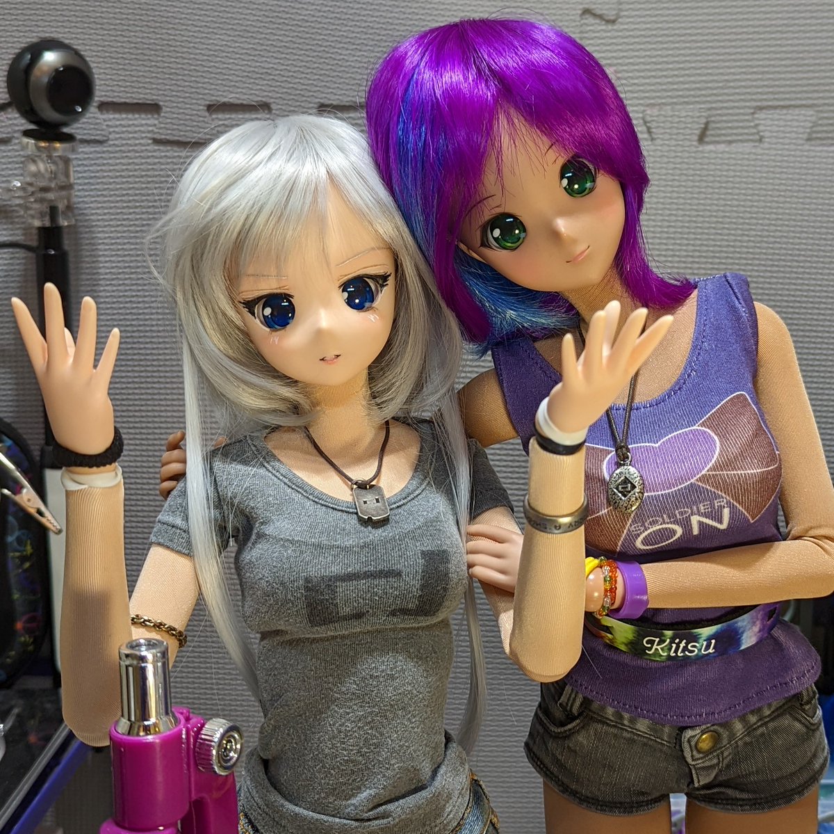 rc2agog's tweet photo. For ChiTuesday; Kitsu says "Chitose: though she be but little, she is fiercely smart!" ๐
๐
.
#Chitose #Kitsu #SmartDoll #BJD #actionfigure #ChiTuesday #Lab #friends #pride #pals #hug #bestbuds #madscience #sciencegeek #geekGirl #ChitosesLab #Shakespeare #moretolife #cabinfever https://t.co/cHqUK8sdLR