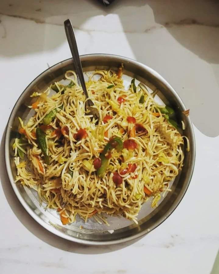 swatibandana3's tweet photo. #chowmin 
#eveningmood 
କିଏ ଖାଇବ ଆସ https://t.co/CQMH0OJ1rr