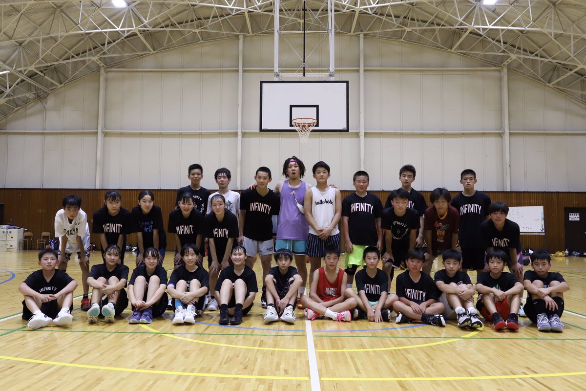 infinity_bbs_Y's tweet photo. ⛹️‍♂️夏休みスペシャルクリニック⛹️‍♀️
2022.8.1

講師👉Bang Leeコーチ

刺激しかない時間でした🏀🔥
参加してくれた選手達の今後の取り組みに期待します⛹️‍♂️⛹️‍♀️

Bang Leeコーチ、ありがとうございました!!! https://t.co/U9Y0iPGh26