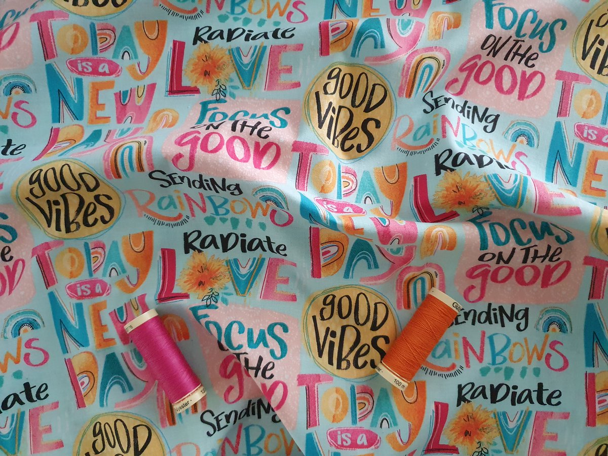 #tuesdayvibe 
Good morning✂️🧵🪡 
Have a lovely Tuesday😊