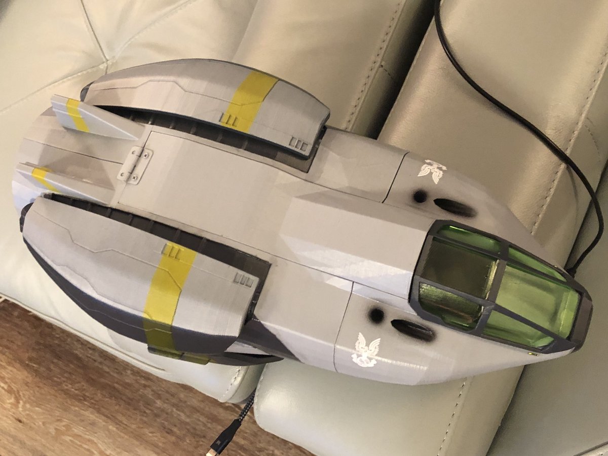 GeekToyLove's tweet photo. Finished the UNSC Bumblebee Lifepod.
#Halo #2022Commissions #GeekDen https://t.co/yuxoZug6AC