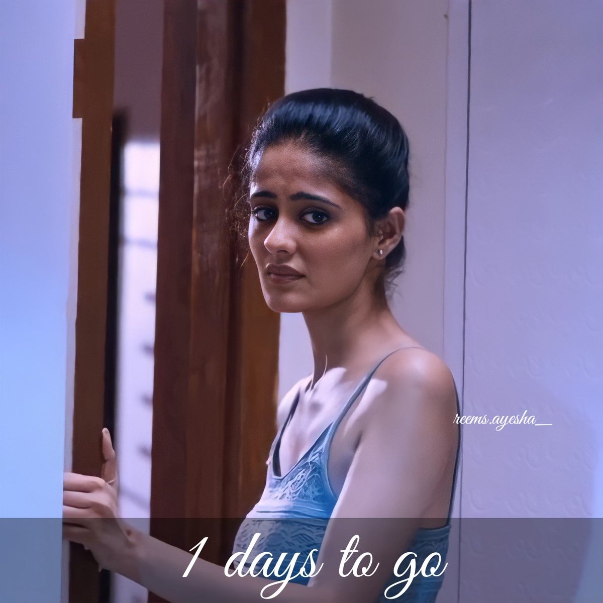ayeshaxreems's tweet photo. A day to go for ayeshasingh to complete 4 years as Reena
#4yearsofadrishya #4yearsofayeshasinghasreena #adrishya #Ayeshasingh https://t.co/qeFea1hTFY