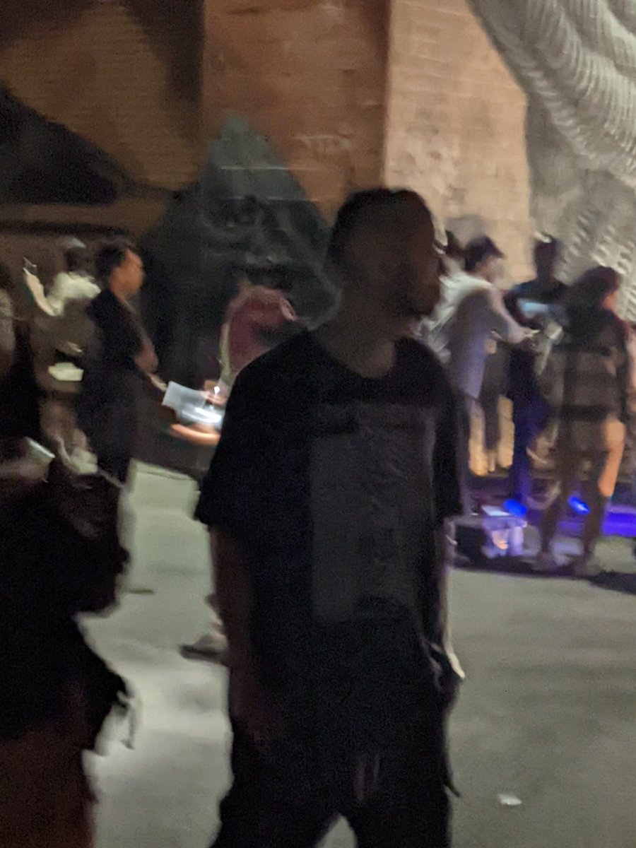 doloresquintana's tweet photo. Had to get proof that even the emos are here. The big group that showed up after me brought mass amounts of White Claw and Firestone 805. #Estrano https://t.co/C0Lk8lH9x9