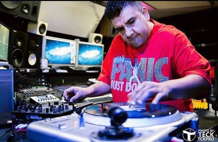panic39's tweet photo. @dannythewildchild
Skratch practice sesssion
๐ธ: @tckproinc
๐ https://t.co/OGotkAIYiu -
๐บ๐ธ @panic39 -
๐ญ๐ฐ Panic 39 -
๐ฏ๐ต Panic 39 Japan -
๐บ @panic39tv
#teampanic #skratcher #deejay #DJ #nightlife #dannythewildchild #DrumNBass #Junglist #Breakcore #Ragga #Drumfunk https://t.co/FFkqa1TZmw