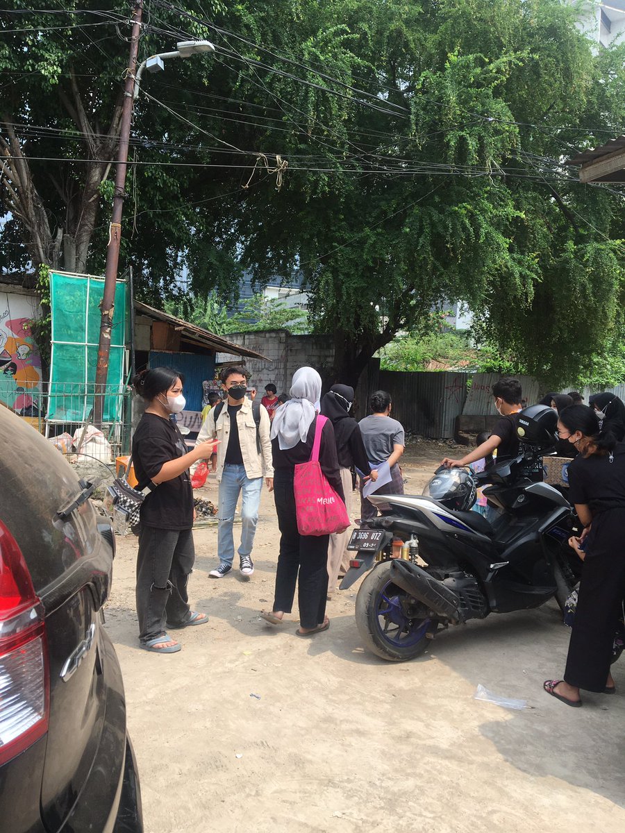 TetanggaKami's tweet photo. Today’s activity: Day 2 12:50 we’re arrived at Sekolah Rakyat Pancoran💛@TetanggaKami x #PSCMengajar https://t.co/NyGm0ACs6o