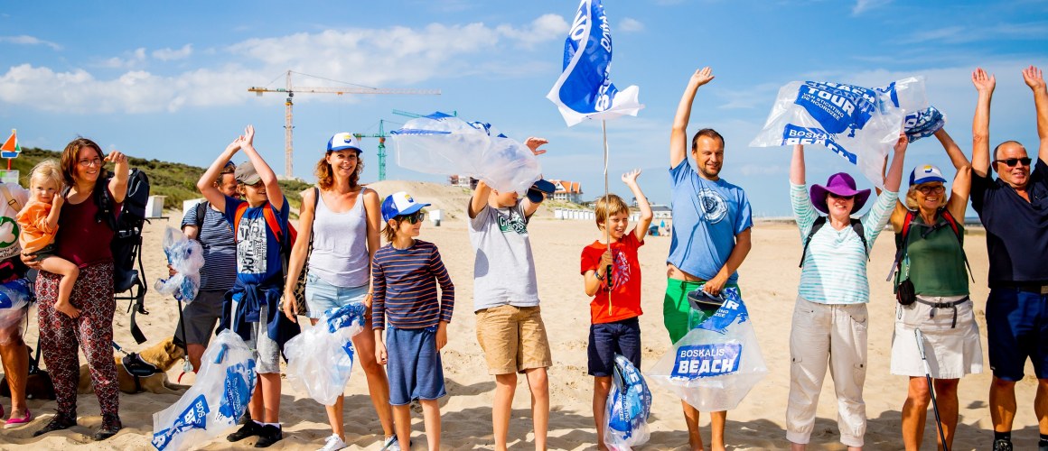 Omrin's tweet photo. ♻️🏖️| DAG 2 van de Beach Cleanup Tour van @DeNoordzee. Schoon strand van Schiermonnikoog? Samen kunnen we dat! Straks om 10:00 u verzamelen bij @Noderstraun aan de Badweg 32. Doe mee!
#BeachCleanupTour #SchoonStrand #Schiermonnikoog #Recycling #Nascheiding #Omrin https://t.co/8l7wFnS62M
