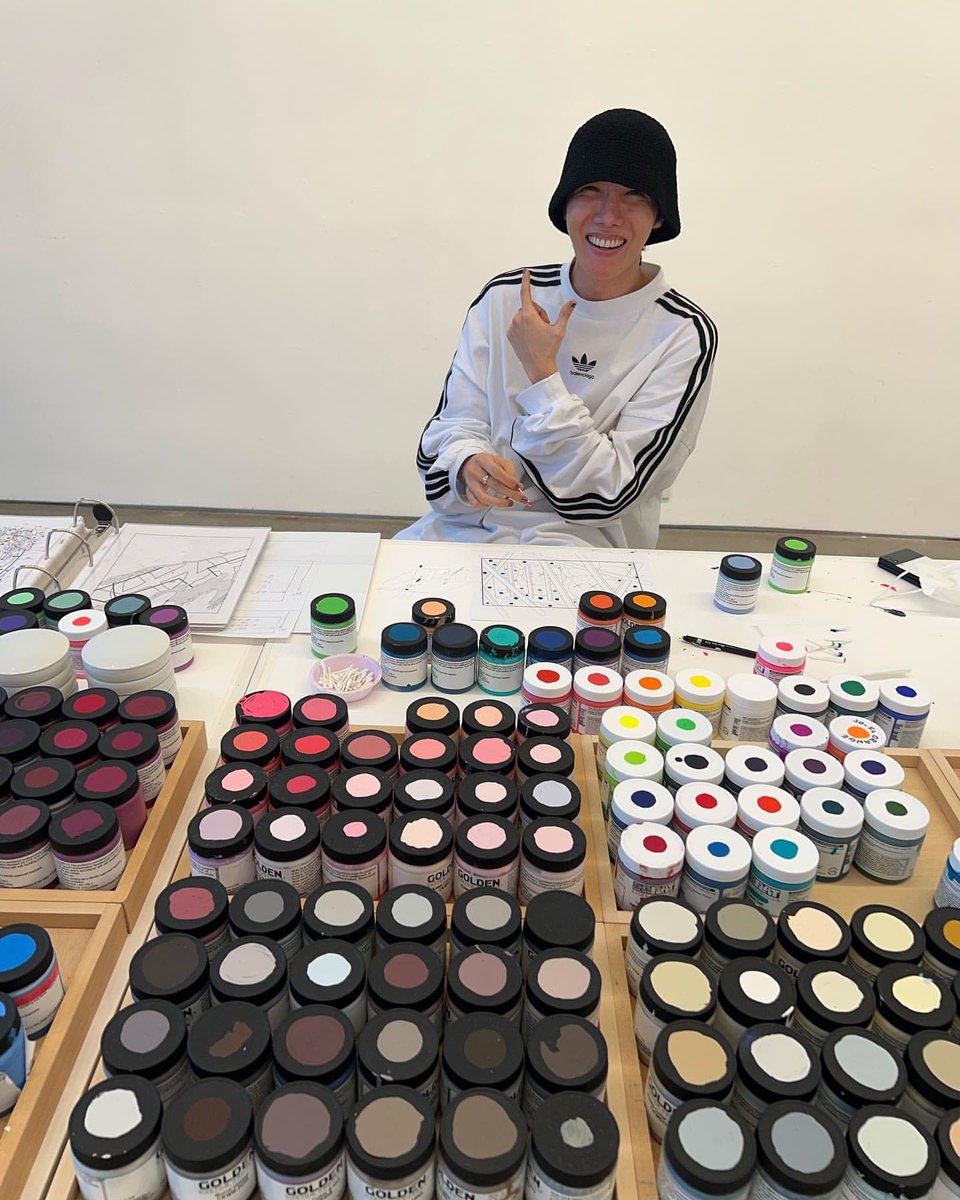 BTS Poland tweet media
