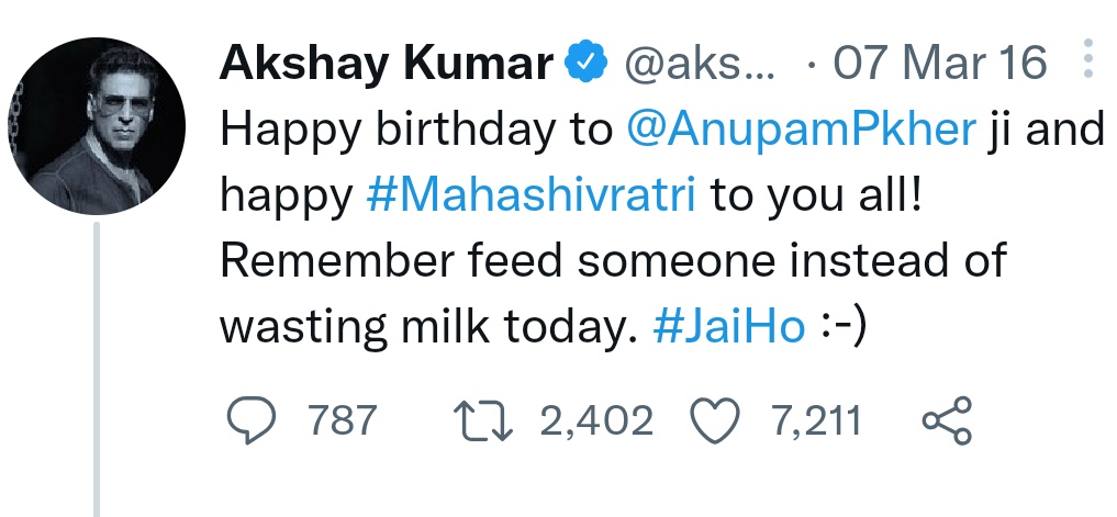 VaruKrutika's tweet photo. This Rakshabandhan feed some poor brother &amp; sister instead of wasting money on Akshay Kumar's upcoming film "Raksha Bandhan". https://t.co/0rOju3V0rk