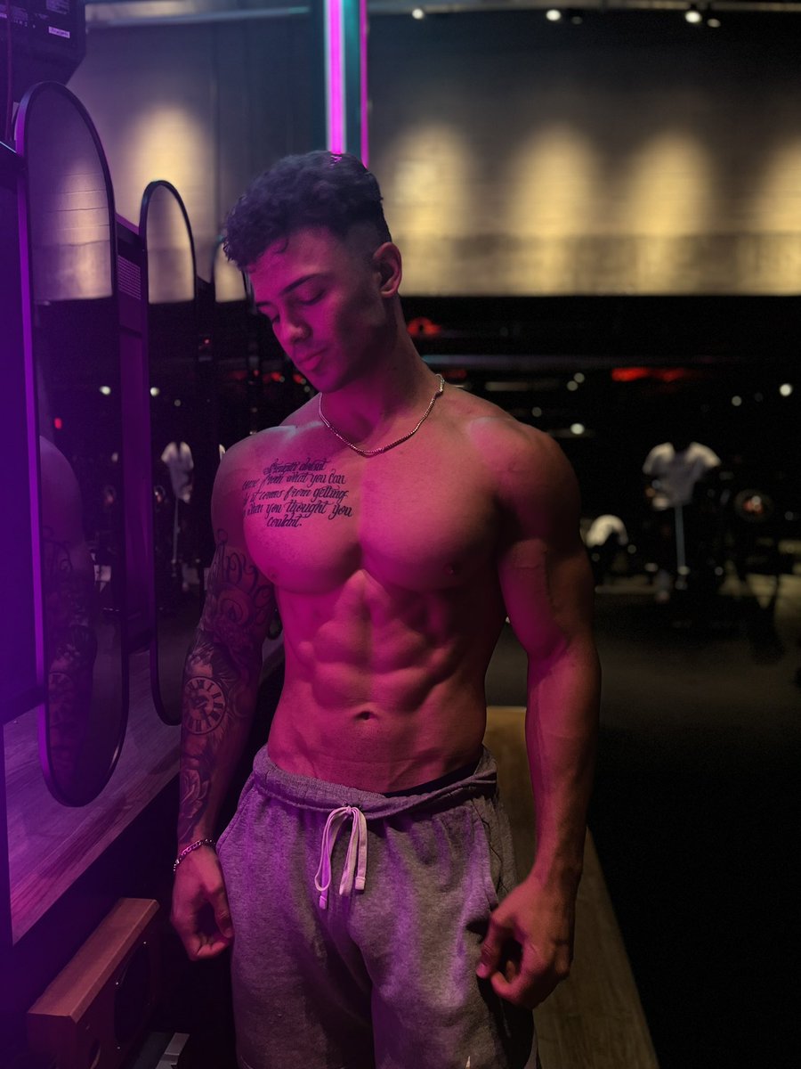 UzuriDaniel's tweet photo. Love this gym. https://t.co/S27F2MdgNG