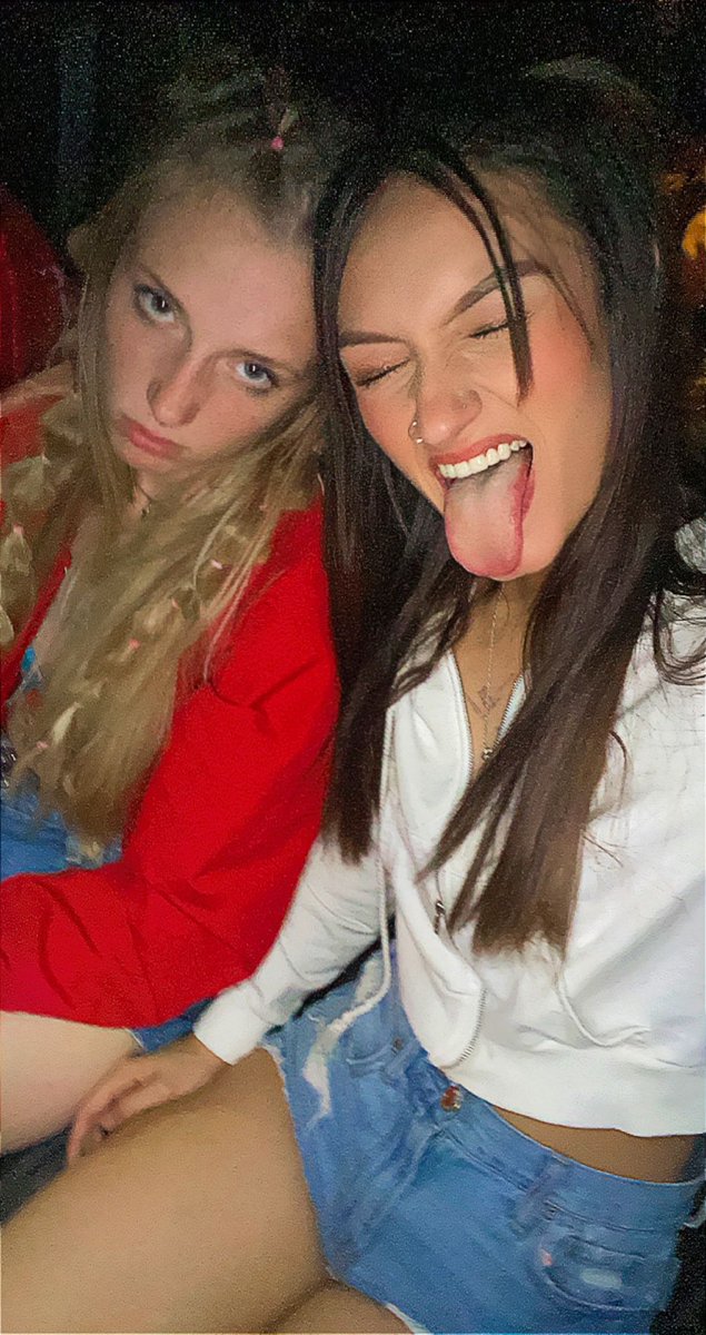 bellacormierr's tweet photo. happy birthday to my lifeline <3 https://t.co/MMVttq0i7F