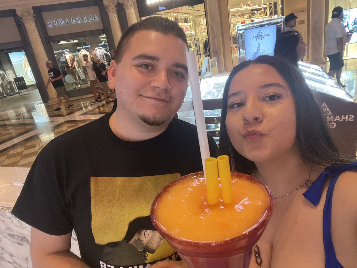 dudefromwalmart's tweet photo. #NationalGirlfriendDay to my beautiful wife 🥰 https://t.co/XNrG3tfJKg